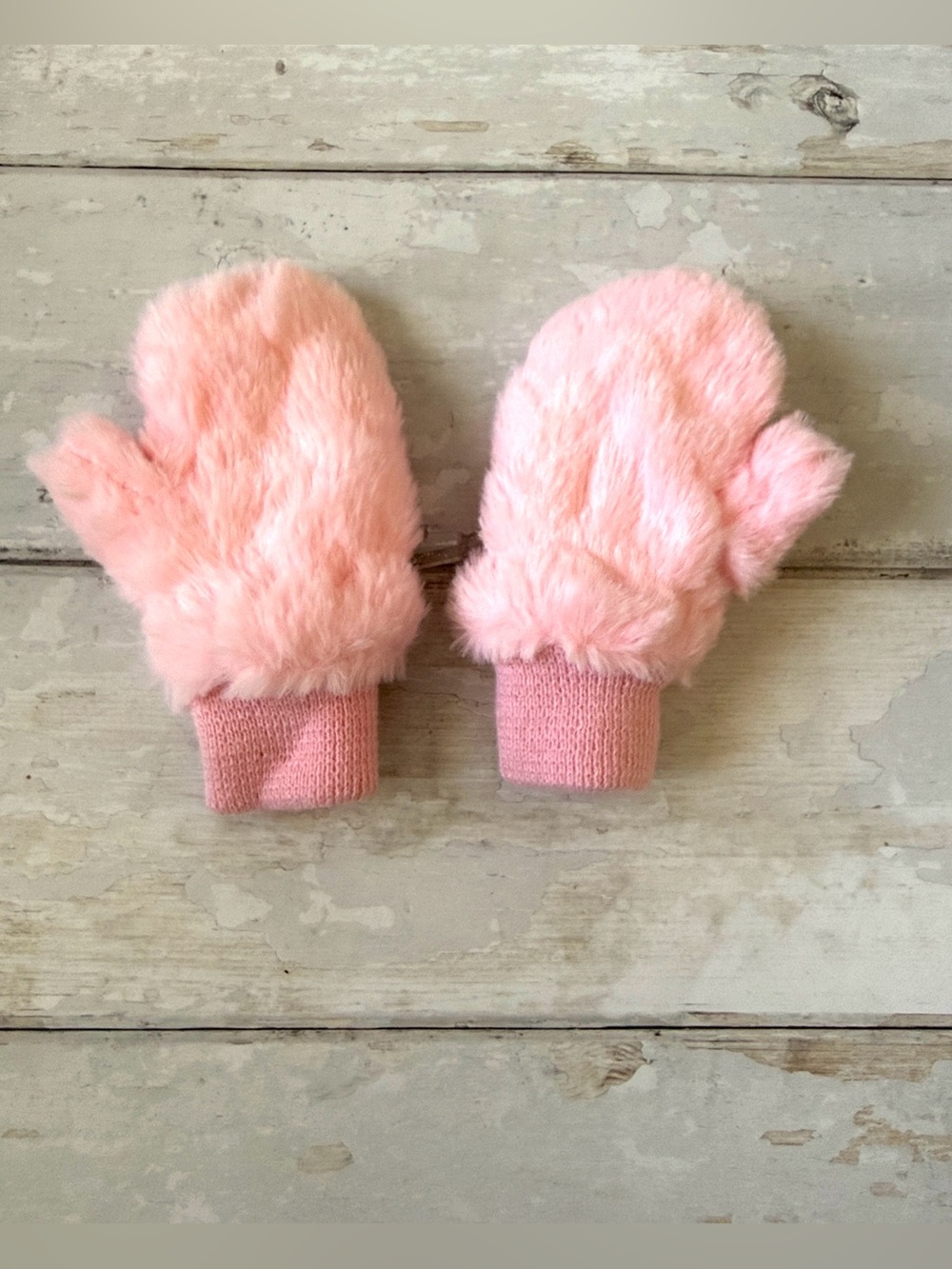 The Children’s Place 12-24m Baby Toddler Girls Fluffy Pink Fur Mittens Gloves